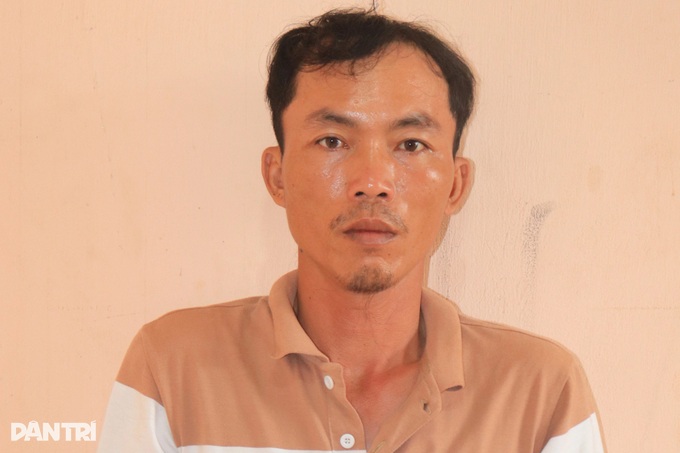 Bắt giữ kẻ cứa cổ người tình trong ngày sinh nhật - 1 Bắt giữ kẻ cứa cổ người tình trong ngày sinh nhật - 1