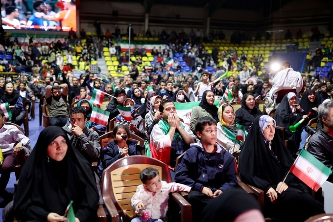 Cổ động viên Iran bị bắn chết vì ăn mừng đội nhà thua trận - 1 Cổ động viên Iran bị bắn chết vì ăn mừng đội nhà thua trận - 1