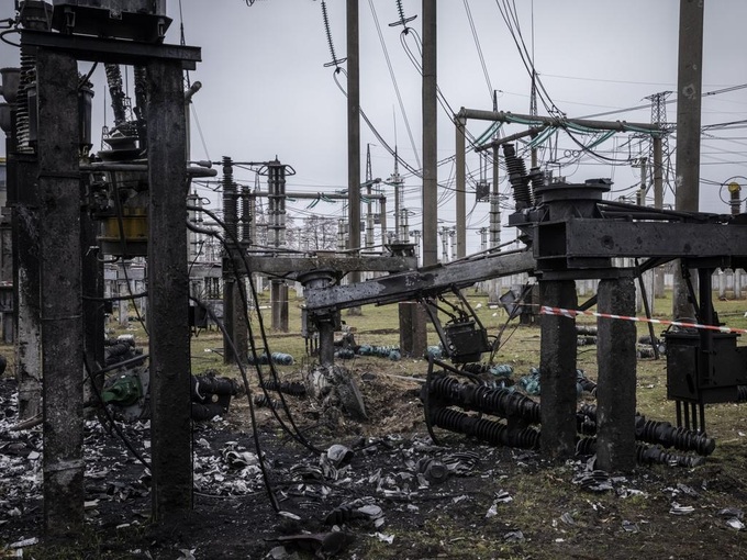 Ukraine hối thúc phương Tây khẩn cấp giúp khắc phục mạng lưới điện - 1