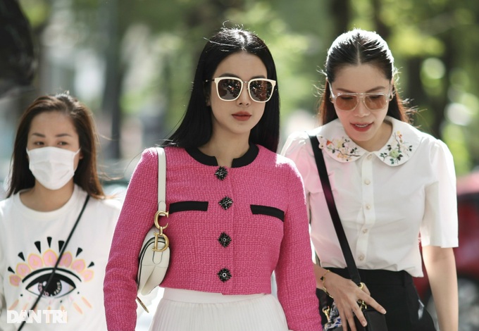 Diệp Lâm Anh hậu ly hôn ồn ào: Ở nhà thuê, cật lực kiếm tiền nuôi con - 6 Diệp Lâm Anh hậu ly hôn ồn ào: Ở nhà thuê, cật lực kiếm tiền nuôi con - 6