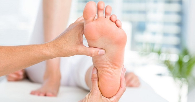 Những lợi ích bất ngờ khi massage, ngâm chân bằng thảo dược - 1