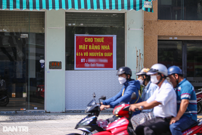 Cuối năm, khách sạn ven biển Đà Nẵng lại bỏ hoang, bị rao bán - 4