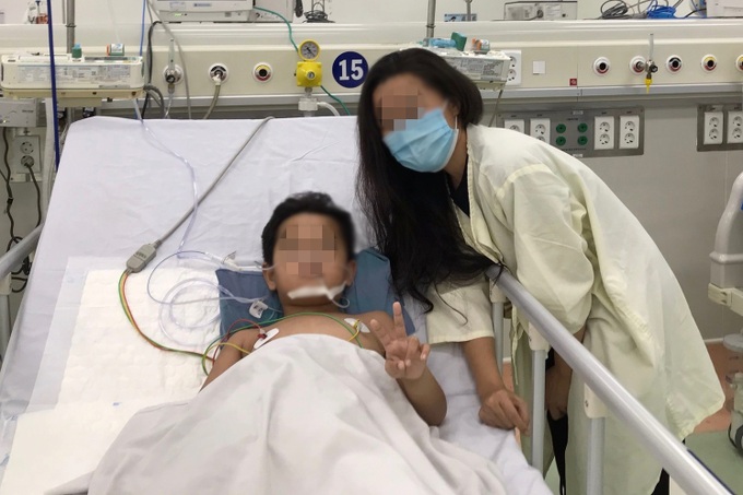 10 ngày giành giật sự sống cho bé trai uống thuốc cai ma túy nguy kịch - 3 10 ngày giành giật sự sống cho bé trai uống thuốc cai ma túy nguy kịch - 3
