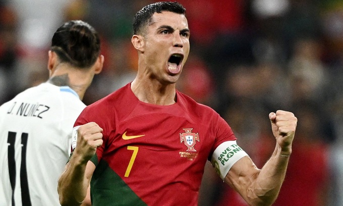 C.Ronaldo muối mặt, bị xếp vào đội hình tệ nhất vòng bảng World Cup 2022 - 1