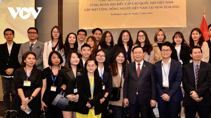 Chủ tịch Quốc hội Vương Đình Huệ gặp đại diện cộng đồng người Việt tại New Zealand - 3