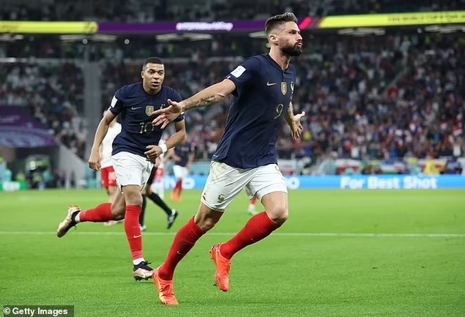 Olivier Giroud đi vào lịch sử ở đội tuyển Pháp - 2