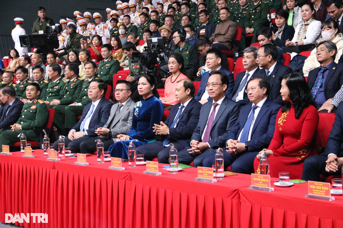 22 tác phẩm đoạt giải ảnh nghệ thuật Tự hào một dải biên cương - 4 22 tác phẩm đoạt giải ảnh nghệ thuật Tự hào một dải biên cương - 4