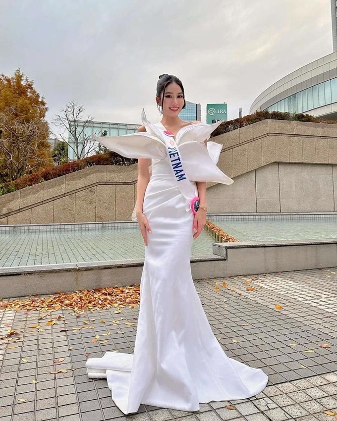 Phương Anh đọ sắc với đối thủ mạnh nhất tại Hoa hậu Quốc tế 2022 - 7 Phương Anh đọ sắc với đối thủ mạnh nhất tại Hoa hậu Quốc tế 2022 - 7