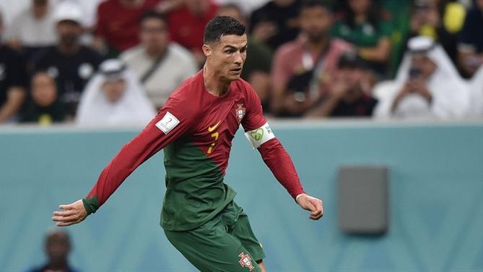 HLV Bồ Đào Nha chia sẻ về việc Ronaldo gia nhập đội bóng Saudi Arabia - 2 HLV Bồ Đào Nha chia sẻ về việc Ronaldo gia nhập đội bóng Saudi Arabia - 2