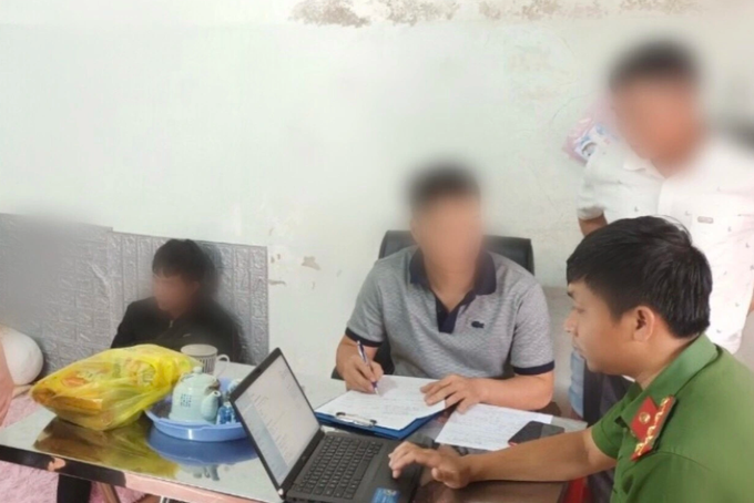 Cán bộ Sở điều hành đường dây cá độ bóng đá lớn nhất Đắk Nông - 1 Cán bộ Sở điều hành đường dây cá độ bóng đá lớn nhất Đắk Nông - 1