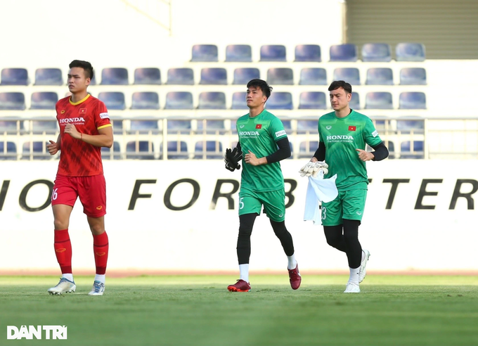 Thủ môn Đặng Văn Lâm thừa nhận chưa chắc suất dự AFF Cup 2022 - 3
