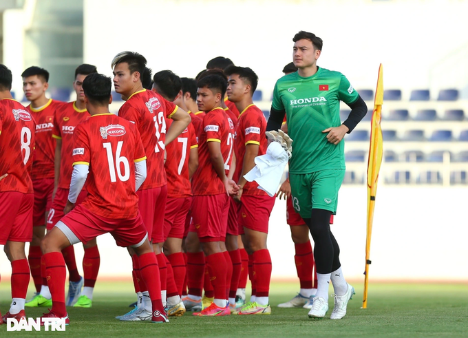 Thủ môn Đặng Văn Lâm thừa nhận chưa chắc suất dự AFF Cup 2022 - 2