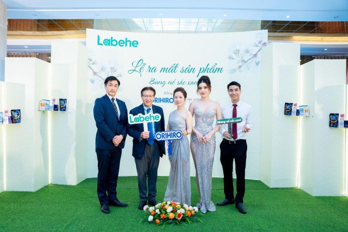 Labehe tổ chức lễ ra mắt sản phẩm với chủ đề Bùng nổ sắc xanh - 2 Labehe tổ chức lễ ra mắt sản phẩm với chủ đề Bùng nổ sắc xanh - 2