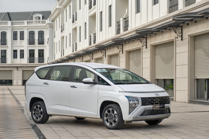 Đánh giá Hyundai Stargazer 2023: lựa chọn xe gia đình đáng cân nhắc - 1