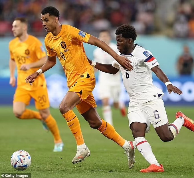 Hà Lan tập đá luân lưu, thủ môn cao nhất World Cup thách thức Messi - 3 Hà Lan tập đá luân lưu, thủ môn cao nhất World Cup thách thức Messi - 3