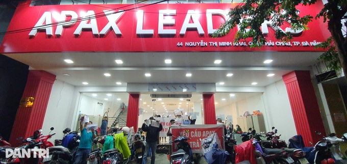 Vụ Apax Đà Nẵng thất hứa: Shark Thủy lên tiếng nhưng phụ huynh chưa yên tâm - 3 Vụ Apax Đà Nẵng thất hứa: Shark Thủy lên tiếng nhưng phụ huynh chưa yên tâm - 3