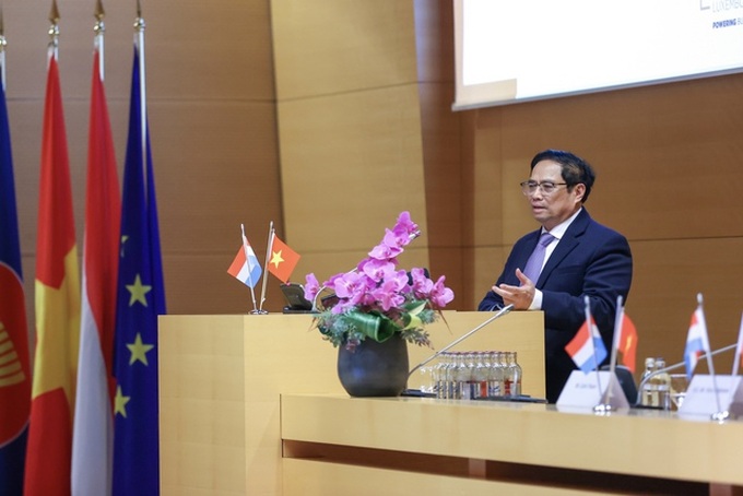 Thủ tướng dự Diễn đàn doanh nghiệp Việt Nam - Luxembourg - 1 Thủ tướng dự Diễn đàn doanh nghiệp Việt Nam - Luxembourg - 1