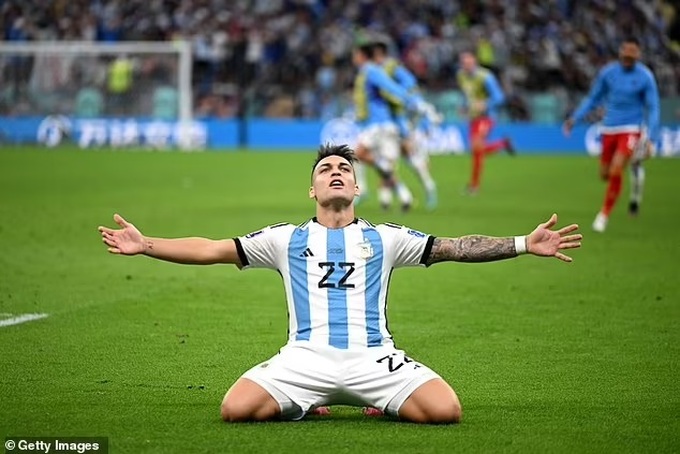 Xô xát lớn trong trận cầu có 15 thẻ vàng, 1 thẻ đỏ giữa Argentina và Hà Lan - 5 Xô xát lớn trong trận cầu có 15 thẻ vàng, 1 thẻ đỏ giữa Argentina và Hà Lan - 5