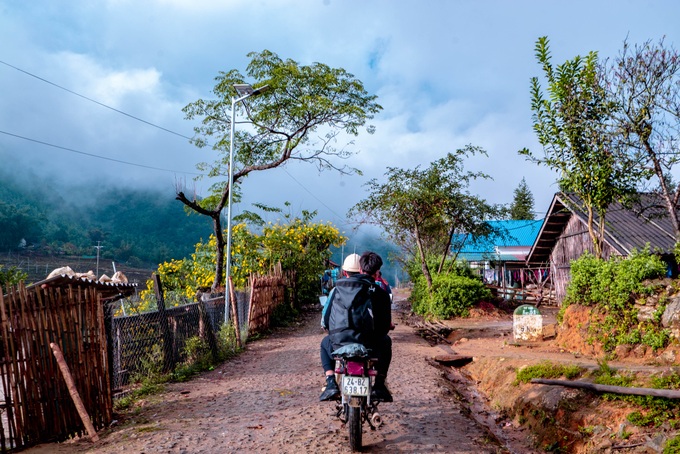 Cô gái Bắc Giang băng rừng rêu, ngắm phong lá đỏ trên đỉnh Nhìu Cồ San - 4