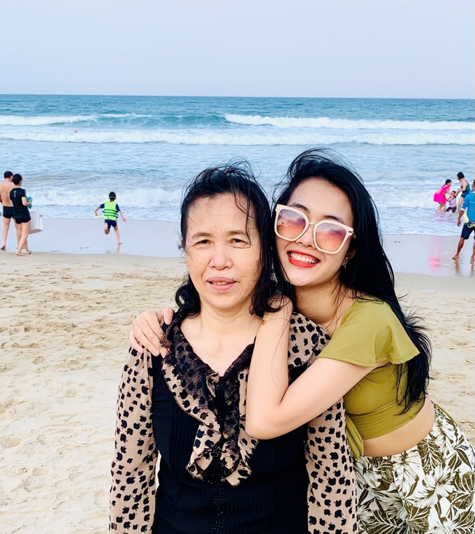 Thủ khoa Đại học Kinh tế quốc dân đi thi Hoa hậu Việt Nam - 7