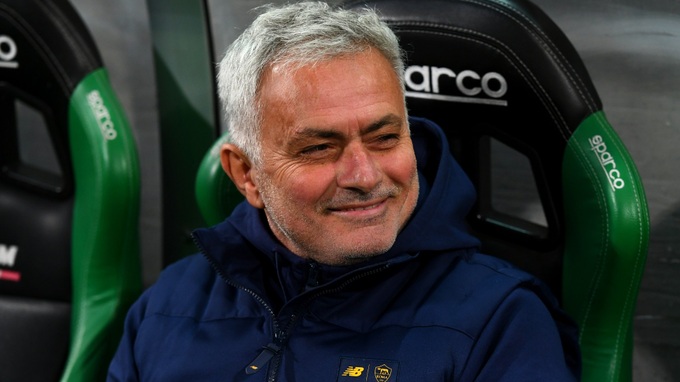 Đội tuyển Bồ Đào Nha sa thải HLV trưởng, tính mời Mourinho thay thế - 2