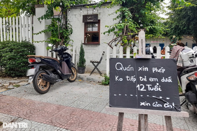 Quán cà phê ở Đà Nẵng gây tranh cãi khi nói không với trẻ dưới 12 tuổi