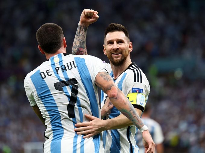 Sửng sốt: Ronaldo ủng hộ Argentina của Messi - 1