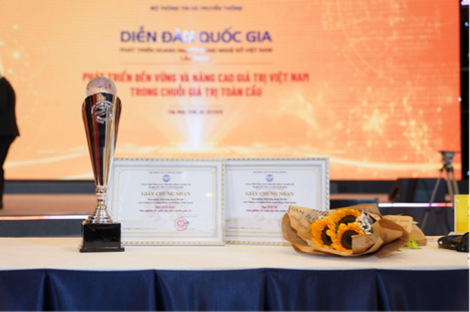 Phía sau những danh hiệu, giải thưởng lớn của ứng dụng thuần Việt - 1