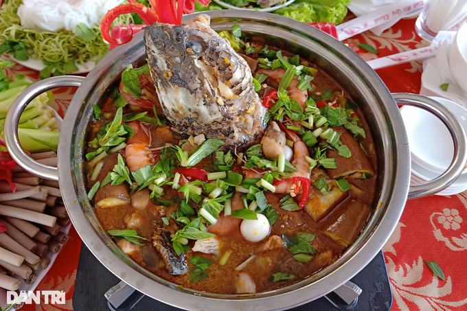 Lẩu mắm U Minh lọt vào kỷ lục ẩm thực của Châu Á | Báo Dân trí