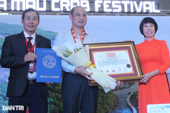 Lẩu mắm U Minh lọt vào kỷ lục ẩm thực của Châu Á - 3 Lẩu mắm U Minh lọt vào kỷ lục ẩm thực của Châu Á - 3
