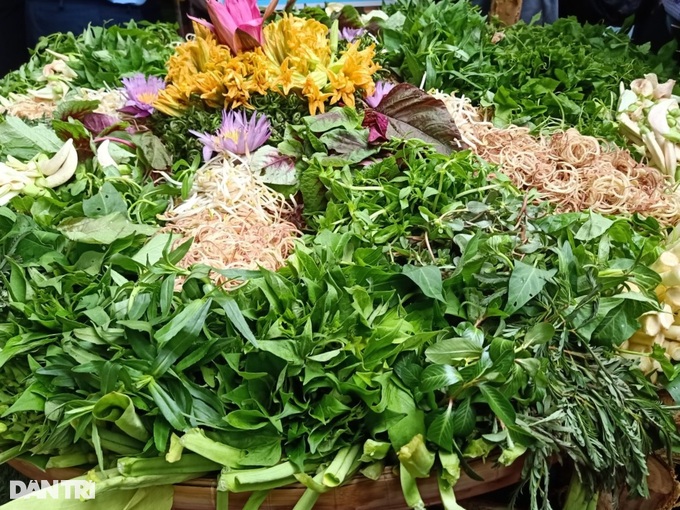 Lẩu mắm U Minh lọt vào kỷ lục ẩm thực của Châu Á - 2 Lẩu mắm U Minh lọt vào kỷ lục ẩm thực của Châu Á - 2