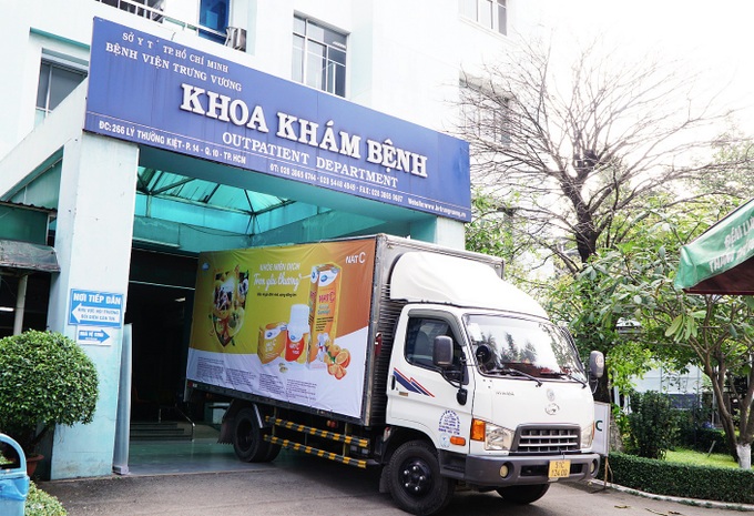 Mega We Care trao 5.000 phần quà sức khỏe đến Bệnh viện Trưng Vương - 4