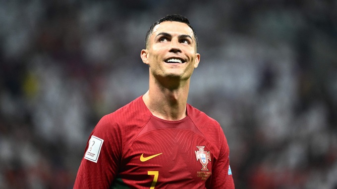 CLB Saudi Arabia lên lịch kiểm tra y tế, Ronaldo được đối đãi như ông hoàng - 2