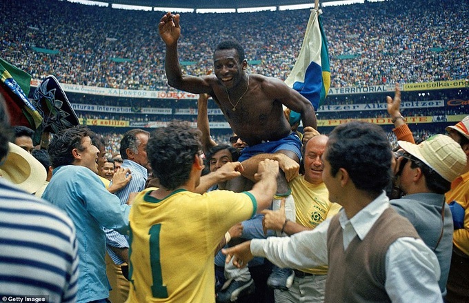 Vua bóng đá Pele qua đời ở tuổi 82 - 3