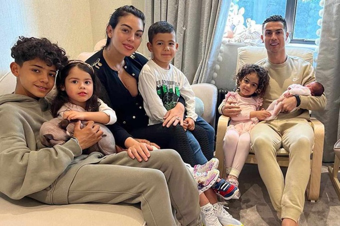 ¿Qué lujo y riqueza le esperan a Ronaldo y su familia en Arabia Saudita?  - 3