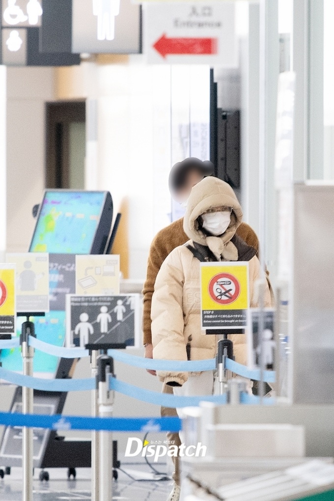 国民的IUの妹が有能で金持ちの韓国俳優と付き合っている - 2