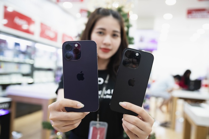 iPhone 14 Pro Max ồ ạt về hàng, giá bán giảm sâu dịp cận Tết - 1