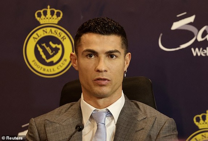 C.Ronaldo tuyên bố bất ngờ trước hàng vạn khán giả Saudi Arabia - 1