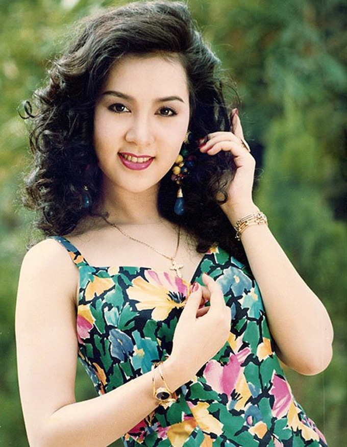 Mộng Vân - mỹ nhân Việt có bàn tay đẹp nhất thập niên 90 giờ ra sao? - 4 Mộng Vân - mỹ nhân Việt có bàn tay đẹp nhất thập niên 90 giờ ra sao? - 4