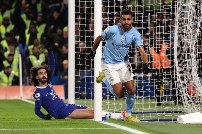 Đánh bại Chelsea, Man City thu hẹp khoảng cách với Arsenal - 2