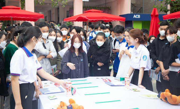 Có học sinh đăng ký cả trăm nguyện vọng vào đại học - 1