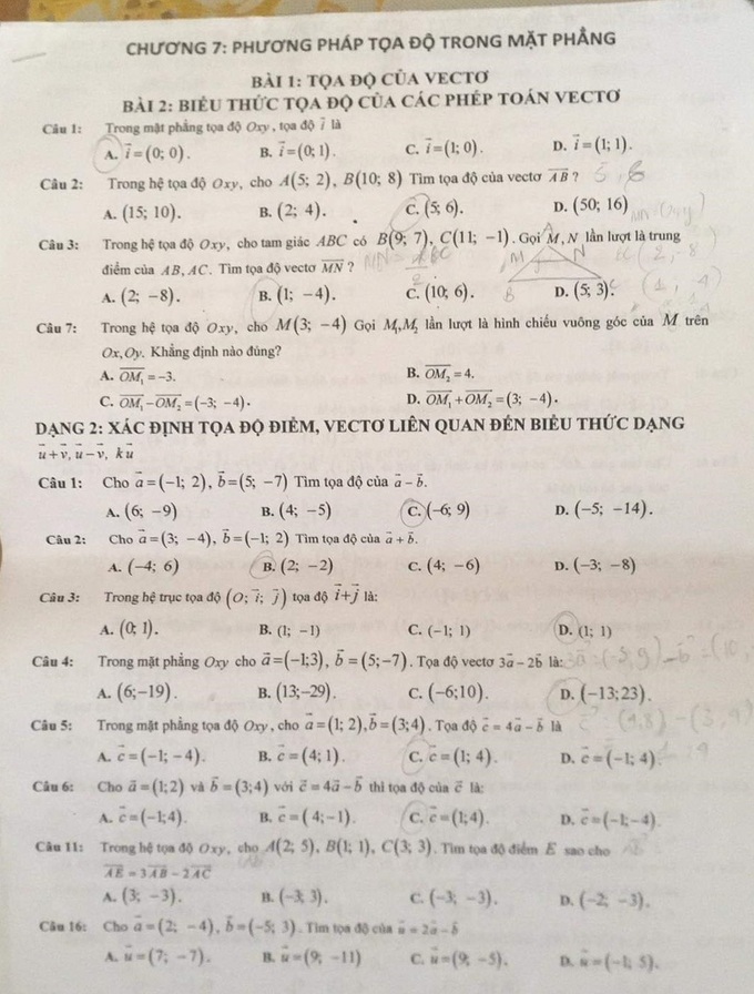 Học sinh đối phó với bài tập Tết, sát ngày đi học mượn vở chép lẫn nhau - 2