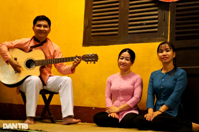 Những người lưu giữ Di sản văn hóa phi vật thể bài chòi tại Hội An - 3 3 edited 1673943127801