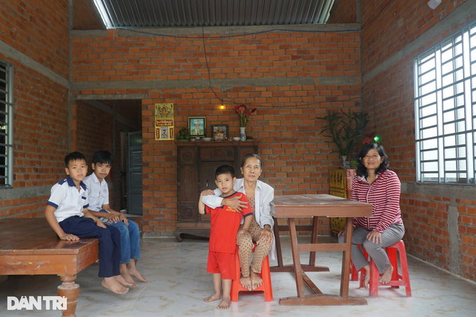 Đón xuân tươi vui, ấm áp trong những ngôi nhà Nhân ái - 5 Đón xuân tươi vui, ấm áp trong những ngôi nhà Nhân ái - 5