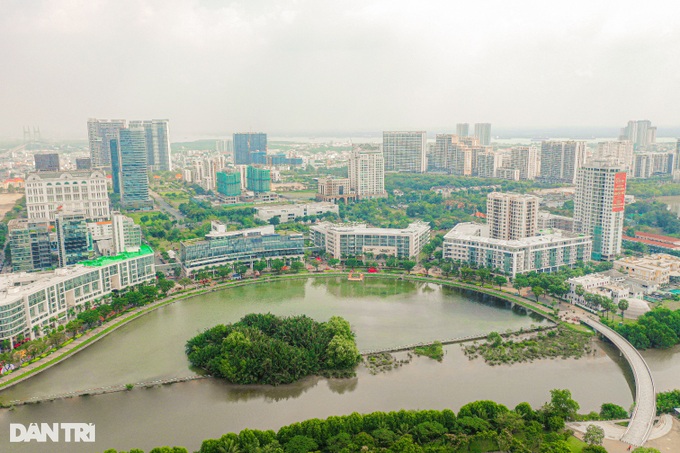Không gian sống đắt giá bên những cung đường hoa ngày Tết - 3 Không gian sống đắt giá bên những cung đường hoa ngày Tết - 3