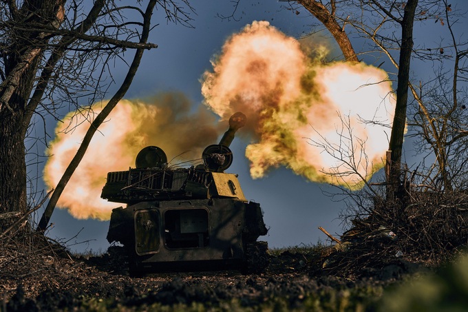 Nga xuyên qua phòng tuyến của Ukraine, siết vòng vây tại chảo lửa Donbass - 1