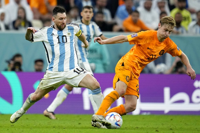 Messi hối hận vì chế nhạo HLV Van Gaal tại World Cup 2022 - 2