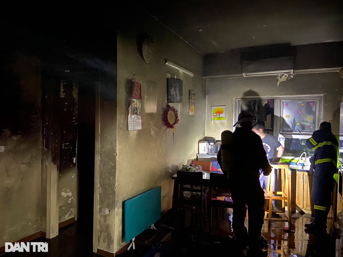 Hà Nội: Cháy lớn tại tầng 24 tòa chung cư HH Linh Đàm trong đêm - 2