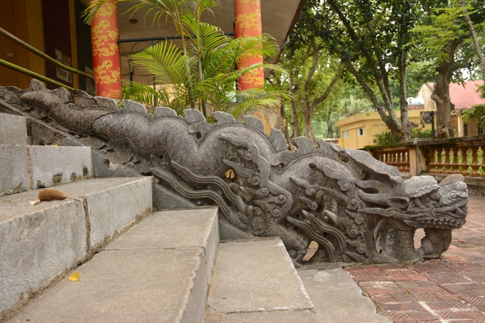 Thành bậc điện Kính Thiên và 3 bảo vật quốc gia tại Hoàng Thành Thăng Long - 2 Thành bậc điện Kính Thiên và 3 bảo vật quốc gia tại Hoàng Thành Thăng Long - 2