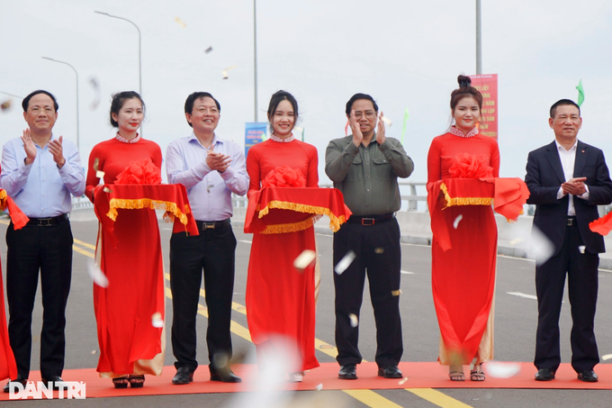 Thủ tướng: Đường ven biển mở ra giá trị mới cho Bình Định - 2